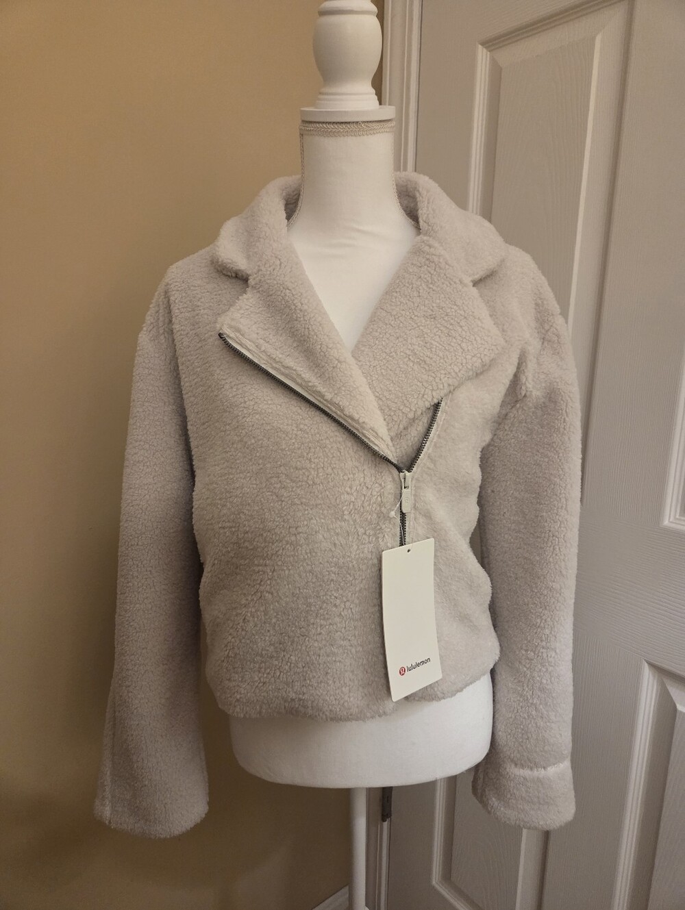 Lululemon Bone Cream Textured Fleece Collared Jacket